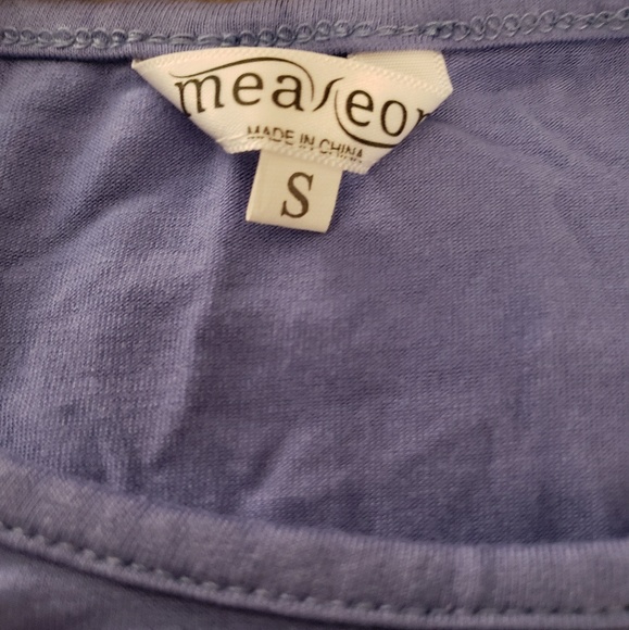 🌟EUC🌟 Oversized-Style Long Sleeve Top - Picture 4 of 5